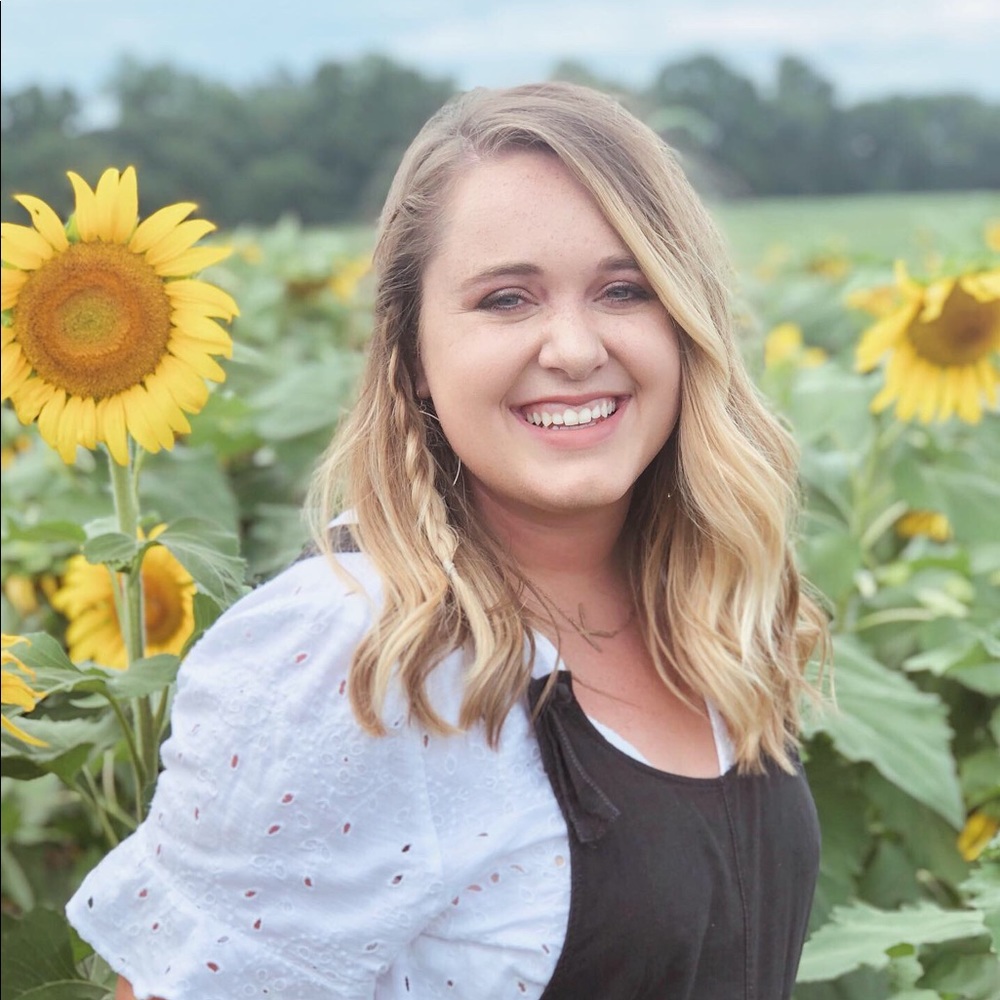 Meet your Posher, Kayla